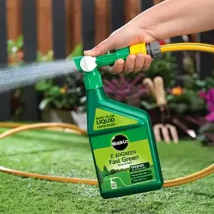 EverGreen Spray & Feed Lawn Food 1L - image 2