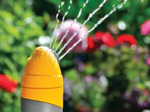 Hozelock Round Sprinkler Plus 314m2 Spike - image 2